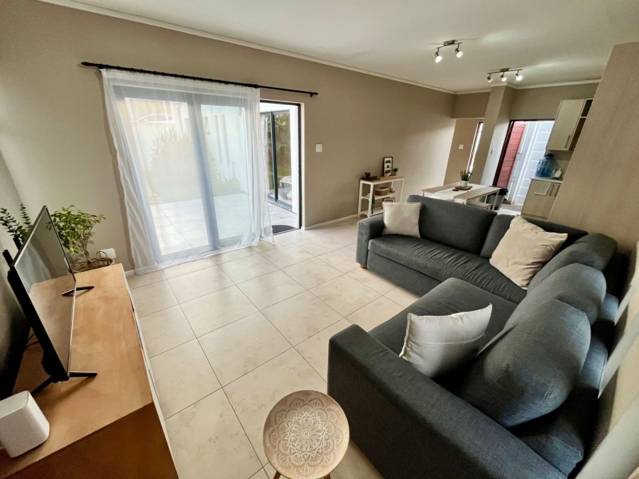 To Let 2 Bedroom Property for Rent in Nahoon Valley Park Eastern Cape